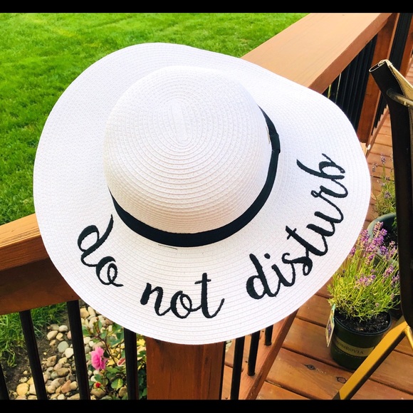 Floppy Hats - White - Picture 2 of 5